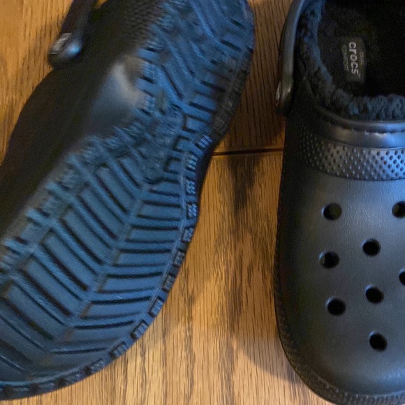 Crocs classic lined clogs Mens 6 / Wms 8 - Picture 3 of 7